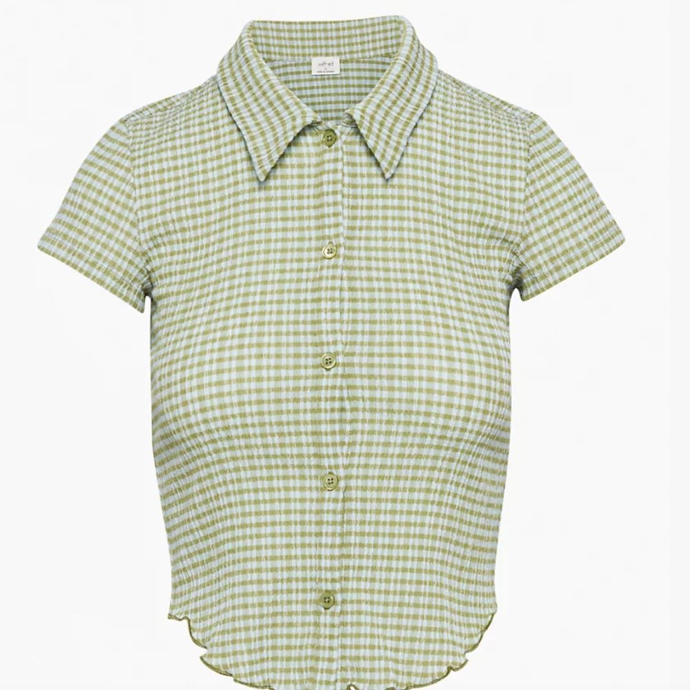 Wilfred button crop top Aritzia green size small